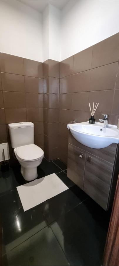 Cd Apartments Large 120 M Ventspils Ngoại thất bức ảnh