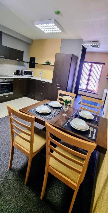 Cd Apartments Large 120 M Ventspils Ngoại thất bức ảnh